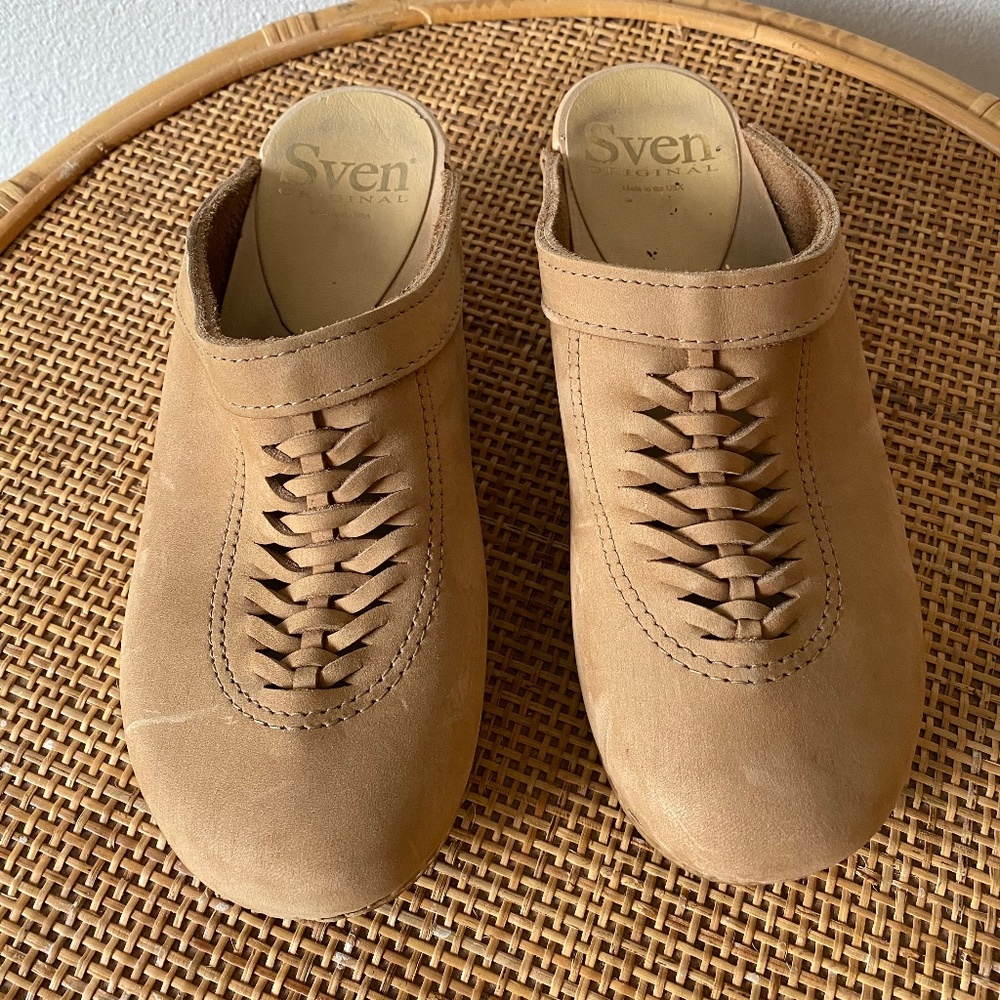 Sven's Clogs Front Weave Clogs Swedish Base Tan Nubuck Size 39